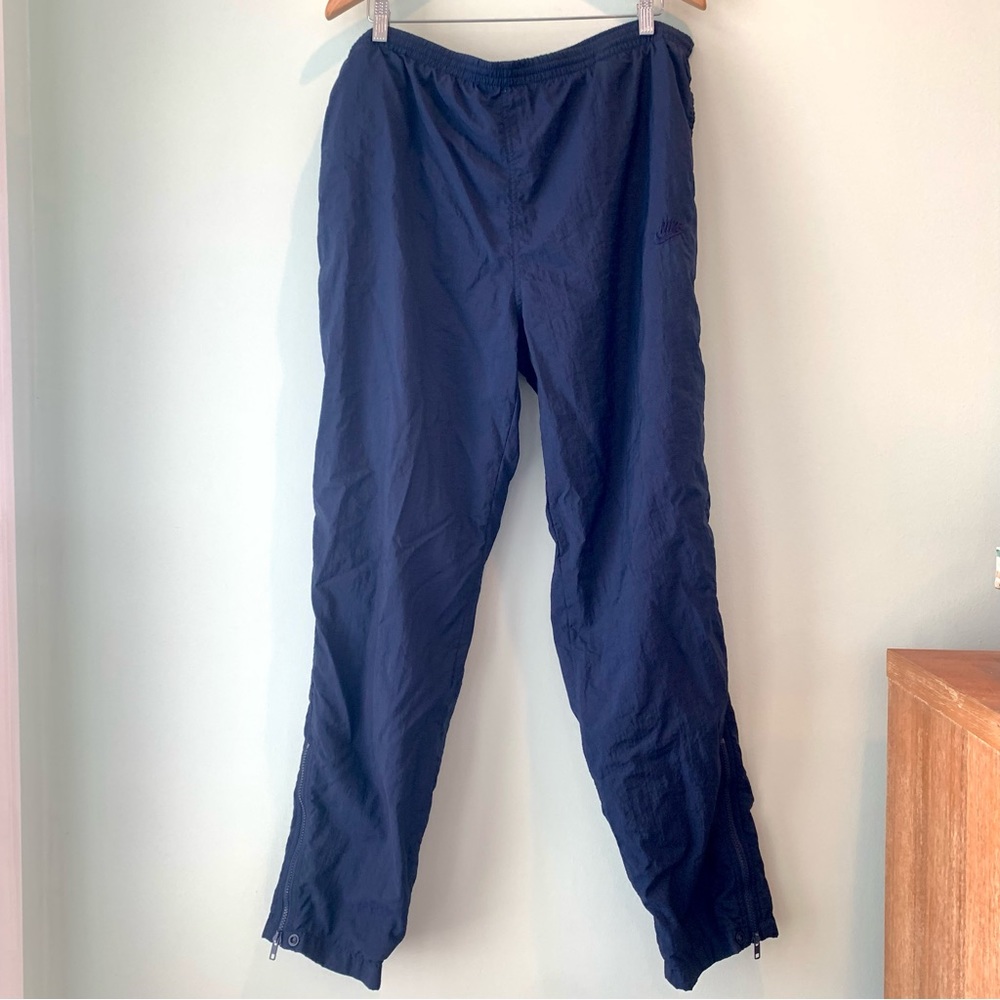 Men’s NIKE Foot Locker Navy Vintage Windbreaker Nylon Pants Athletic Large